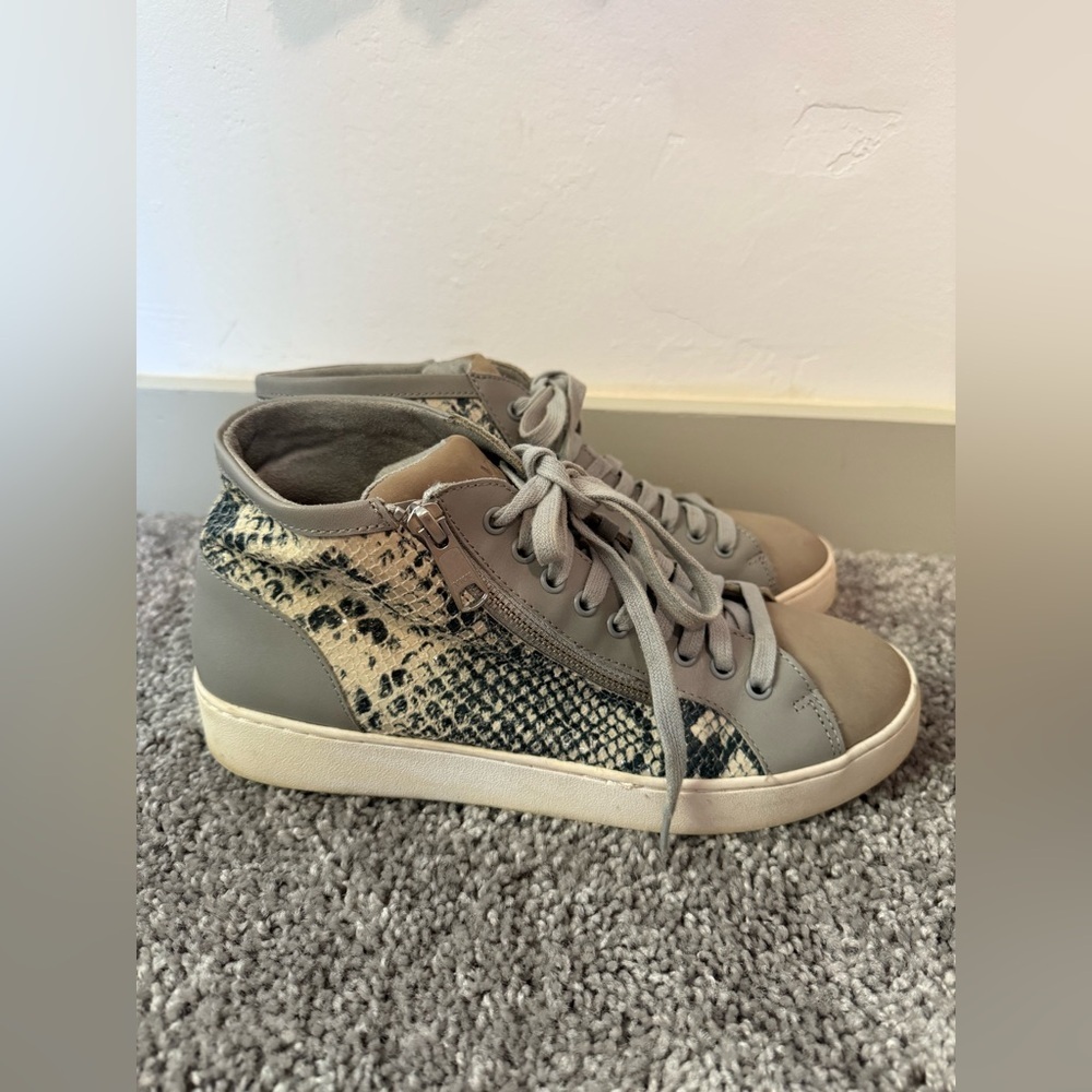 Vionic Womens Splendid Torri High Top Snake Print Sneaker
